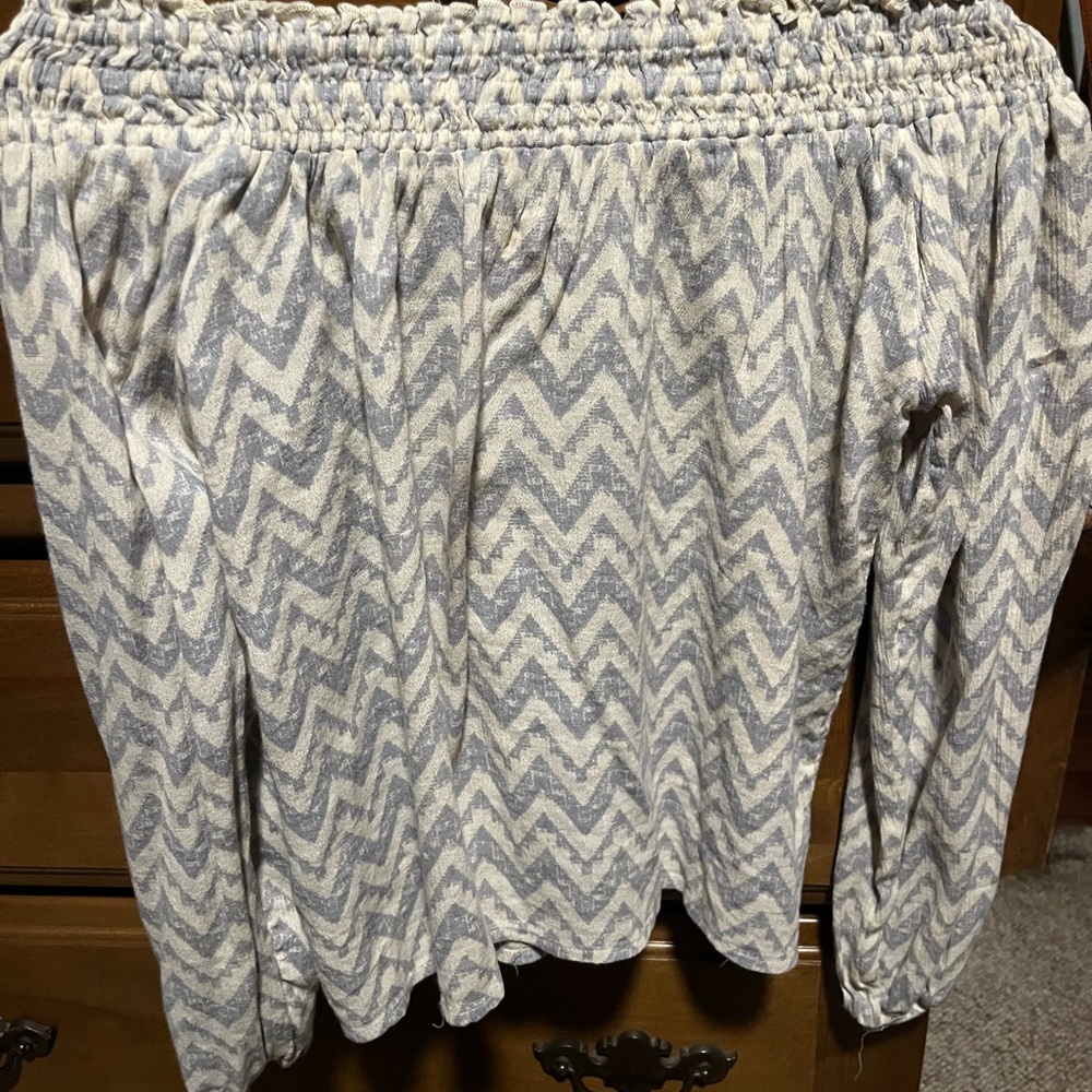 Hollister Blue and White Patterned Pants